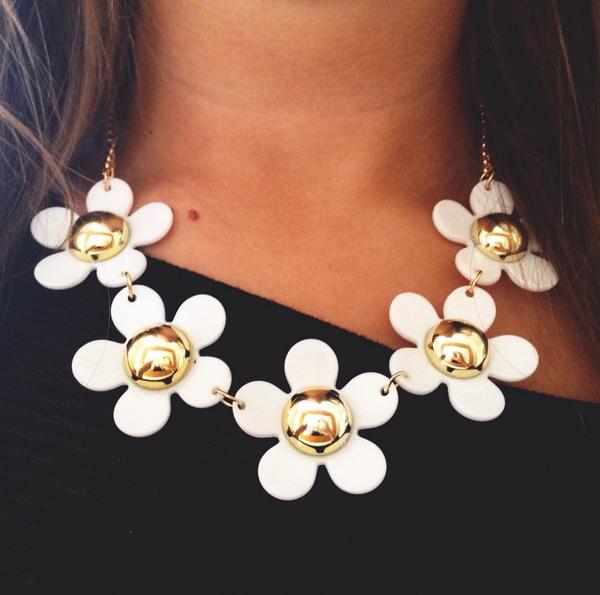 _StyleStatement's tweet image. BACK IN STOCK: Daisy Dream £10. DM to order - extremely popular so be quick if you want one. 😍🌸