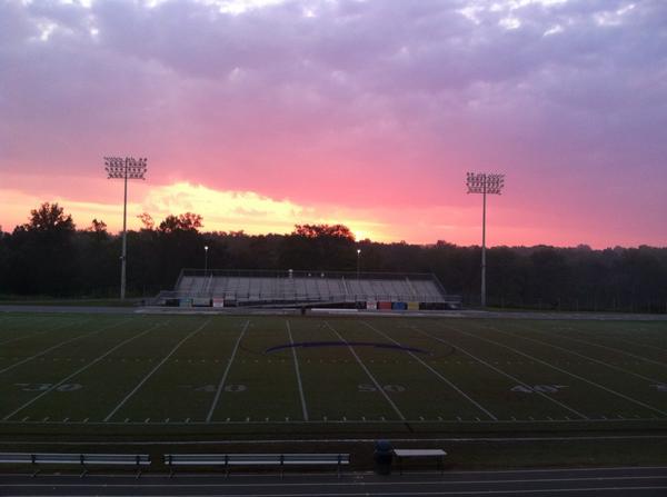 CoxMillFB's tweet photo. Rise and grind! Great day to be a Charger! @CoxMillFB #GATA http://t.co/3QTiosN45r