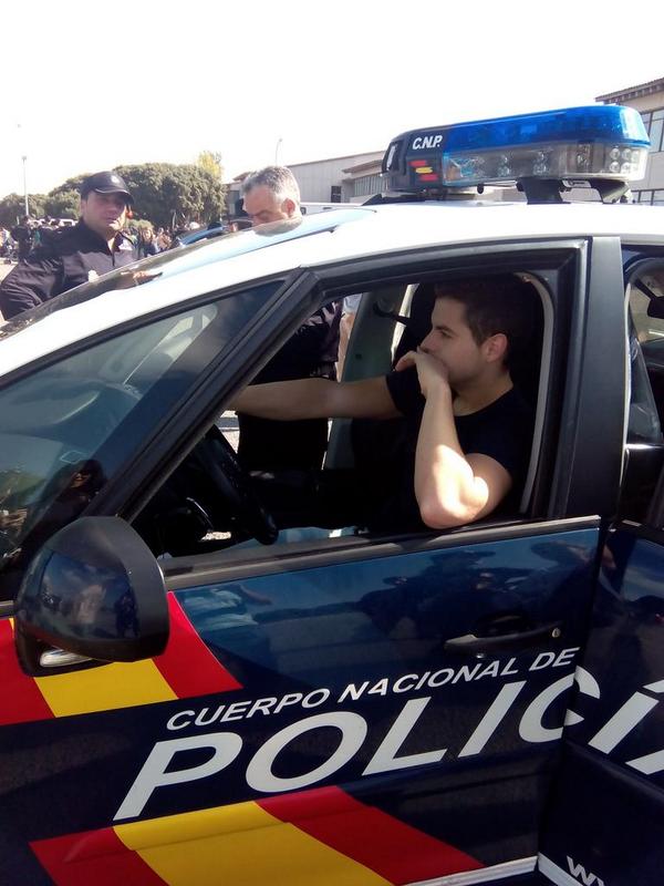 Tudi8's tweet photo. Espectacular!! Gran exhibición de la @policia en Ávila!! Nuestro futuro nos espera chicos!! http://t.co/tehqiY9G0v
