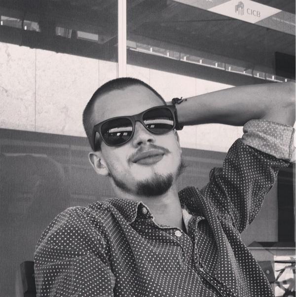 Pictlua tweet picture