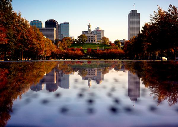 TravelLeisure's tweet photo. The crisp air &amp; vibrant fall foliage will put a spring in your step in these American cities: http://t.co/TjYLk38QrB http://t.co/L3cYaTBwhr