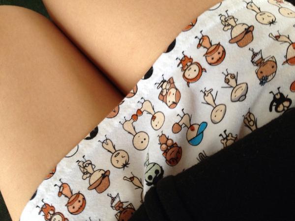 Tweetcitychix's tweet photo. @NOONNIAGARA @Mick_III @apavlicic15 #mypjs #haha http://t.co/T8OscSxdT5