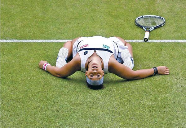 Wishing happy birthday to 2013 Wimbledon champion Marion Bartoli. :) 