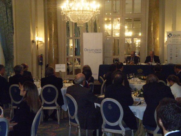 Aforo completo en el "Desayuno con el Clúster" celebrado hoy con el secretario general de #Pesca.