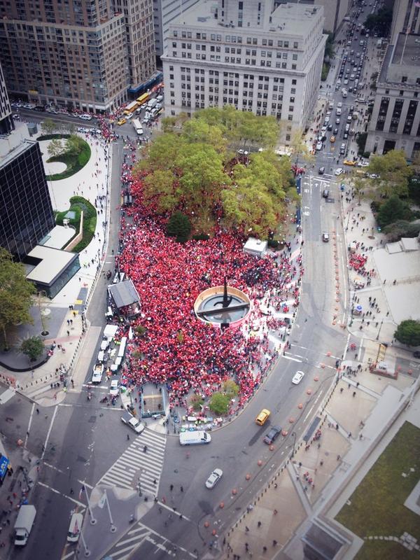 Fam4ExcSchools's tweet photo. 21,000 strong this morning in Foley Square, demanding excellent schools for ALL kids. #DontStealPossible http://t.co/3OyaVEHGF7