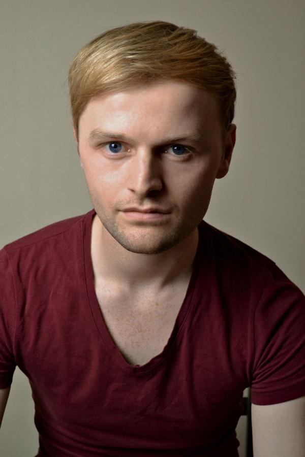 mattwright1991's tweet photo. #headshots  #pose #MyAttemptAtBeingManly http://t.co/53DQupyI9I