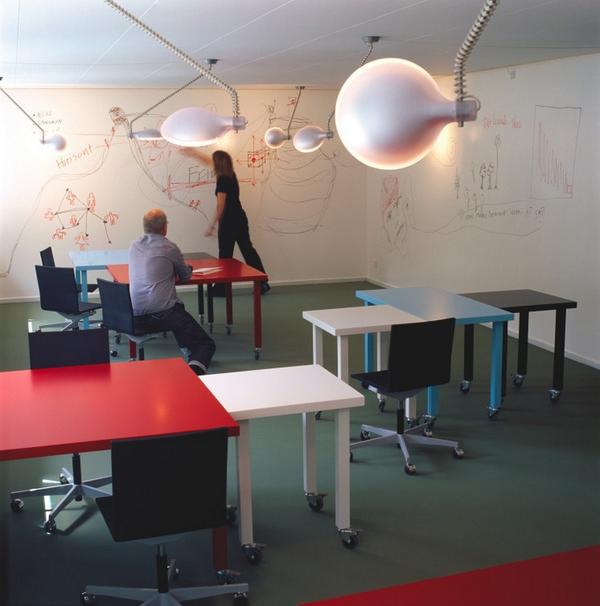 We think this #innovative office room is perfect for brainstorming ideas with colleagues, wouldn’t you agree?