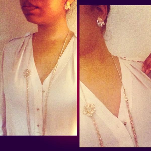 Extra_Flyy's tweet image. Top by @ExpressLife Jewels are unknown. #Express #WomensFashion #ExtraFlyy