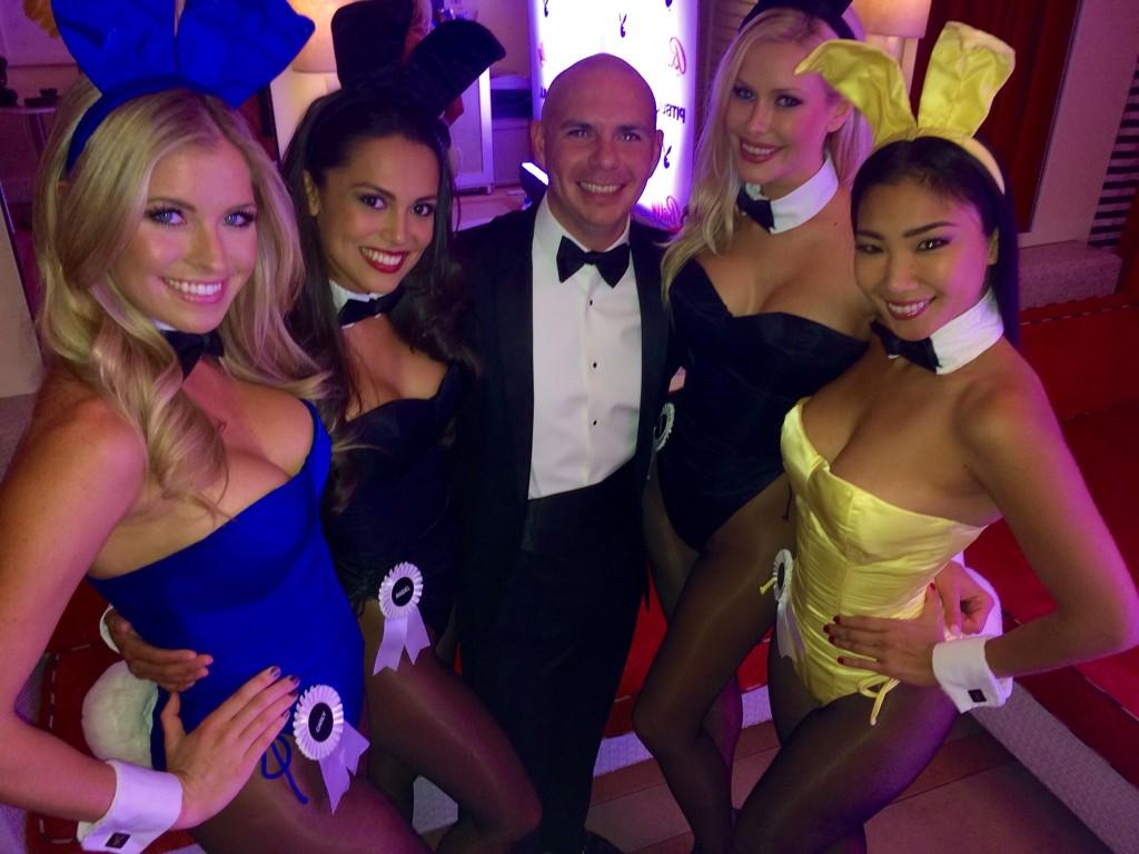 Had a blast with @pitbull & my Playmate sisters in Vegas for @bally_tech. ❤️@rpomplun @misscarlylauren @misskennedys http://t.co/Sl4XrmIjQp