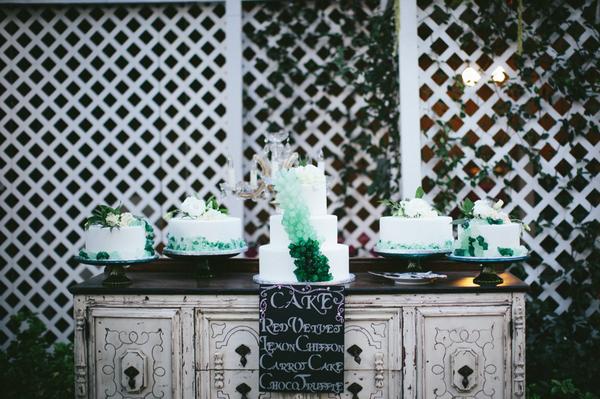 AlphaLeeEvents's tweet image. Incredible rock candy cake by Ettores. #alphaleeevents #alevents