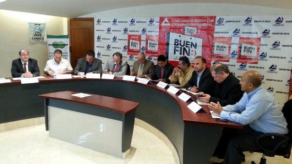 contraloriatrc's tweet photo. En representación del Alcalde en el Consejo Consultivo Estatal de CONDUSEF @mrikelme http://t.co/ThVraz2CTP