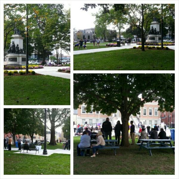 downtownbrantfd's tweet photo. Victoria Park Celebration. #Downtown #Brantford. The park looks stunning. Thanks to all those involved. http://t.co/vo4HliBPgC