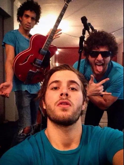 Marymonteiro151's tweet photo. ✌ 💛 ✌  #LINDOS http://t.co/2q64Pypzzd