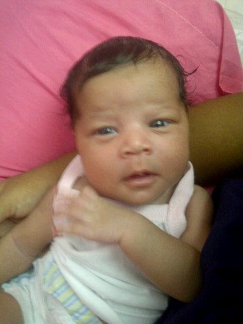 albayaniris1's tweet photo. Mi reyna http://t.co/hqPhliQ7Gt
