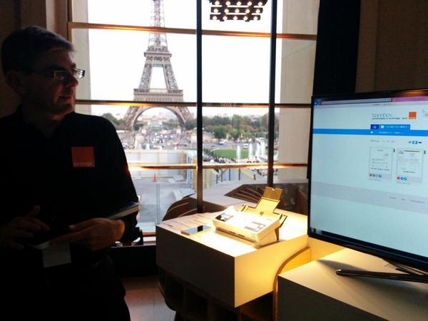 IreR1's tweet photo. @OrangePro et @Xambox_Anywhere au #HelloShow avec #Lecloudpro #ScannerConnecté http://t.co/agHvVM4kt3