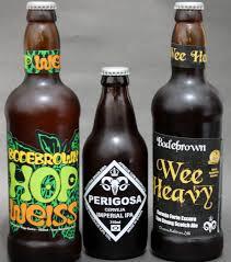 DeBruerBar's tweet photo. Aqui tem todos os rotulos da cervejaria bodebrown de curitiba, eleita a melhor cervejaria artesanal do brasil. http://t.co/xK6BoU86y1