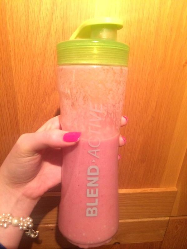 ThinkHealthSW's tweet image. Strawberries, raspberries &amp;amp; coconut milk. If you are interested in our products message me for details #ThinkHealth