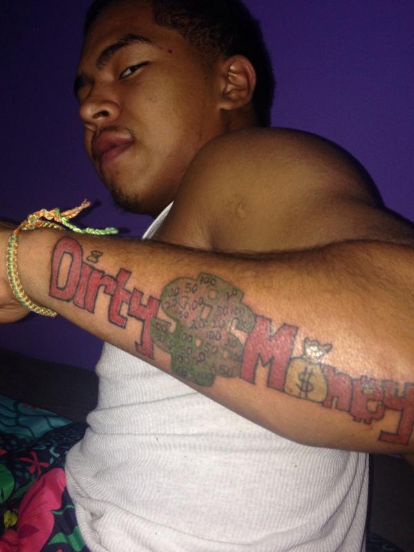 ISdatTOM_COOASS's tweet photo. #DIRTYMONEYWORLD!... http://t.co/gxEHYxWPAD