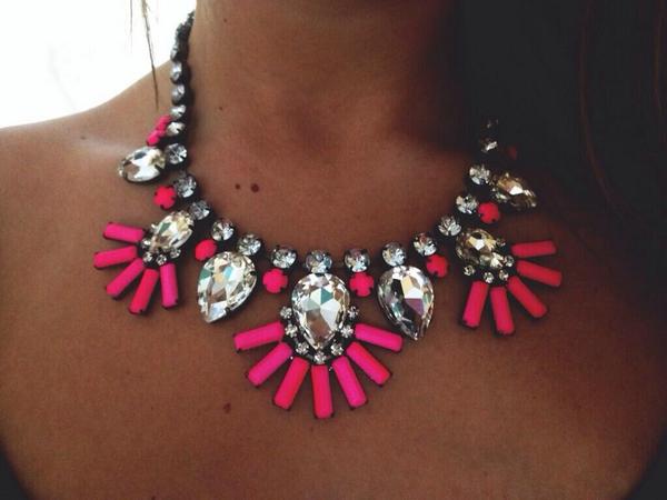 _StyleStatement's tweet image. ONE LEFT: Strawberry Burst £15. DM to order 🍓⭐️