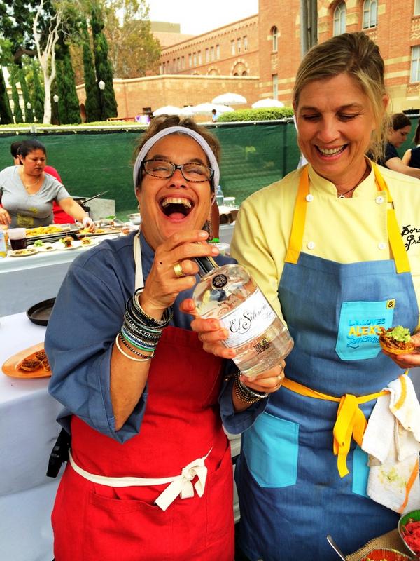 MezcalSilencio's tweet photo. #SusanFeniger and #MarySueMilliken having fun at #LALovesAlexs w/ #MezcalElSilencio right now!! π#BorderGrill http://t.co/iuGz7oAqvU
