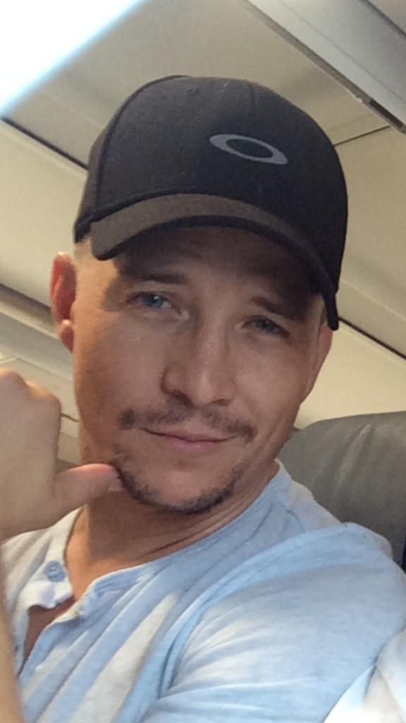 TheTrueOrlando's tweet photo. Get this man 9 more followers NOW! #Brolandos #SPNFamily #OTW #TWadesters http://t.co/aqjCQGsPHb
