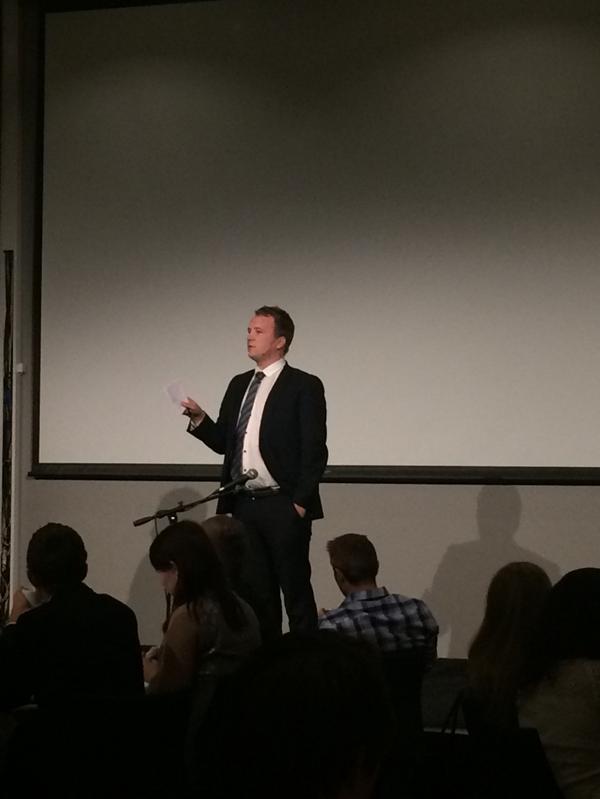krfu_hordaland's tweet photo. #godtale14 @filiprygg i støtet!! #krfulm14
#festtale #godstemning http://t.co/XwxuTjdKO5