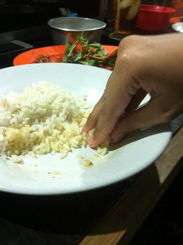 Hi,guys.look it this pict pls <a href="/Pamipamian/">FAHMI ILMAN</a> @easandre <a href="/novendraaa/">Locky Downy</a> .model tangan cc; <a href="/tiaraanggr/">Tiara Anggrayni</a> wkwkw