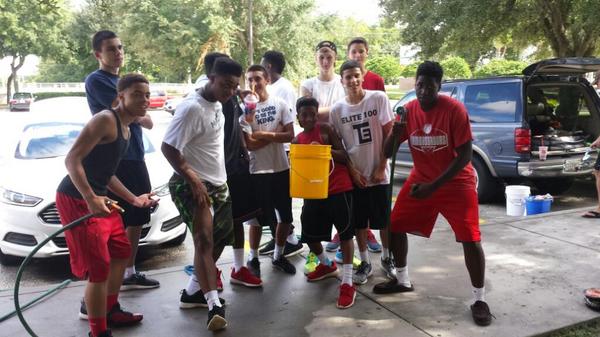 FHS_BoysBball's tweet photo. Boys Basketball flexing for the carwash.
#For OurTeam #ForOurFamiliy #ForTheColonel
@FreeBallBball http://t.co/0ZTUJam6fK