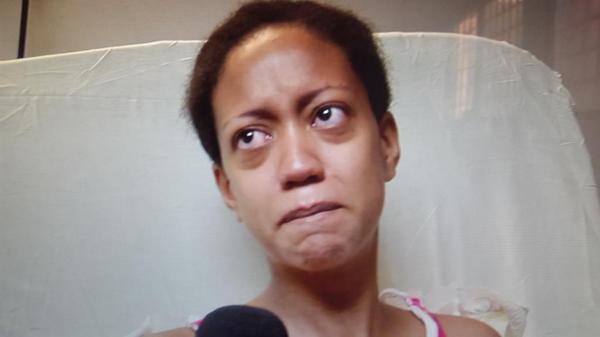 FUrreiztieta's tweet photo. Johana sufre de hipertiroidismo y sin el farmaco para controlarlo su bebe de 7 meses de gestación no resistió y murio http://t.co/QqTWwdzZYR