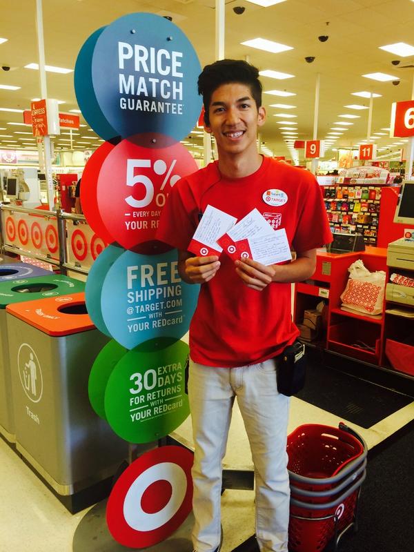 IselaNavarroTGT's tweet photo. Guest Service TM Robert received 3 guest comment cards back to back! #friendlyin2 #machine @t1843machine @m_deyle http://t.co/6RcPmMZMhR