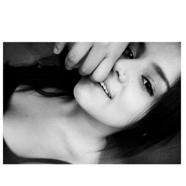 Alice13ss's tweet photo. 🍃 http://t.co/w6XPd1ujNp