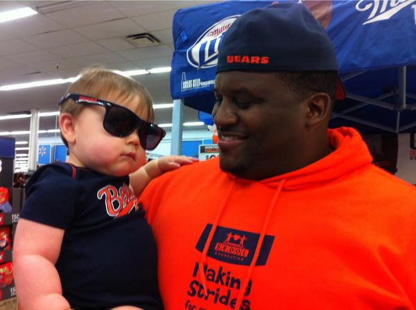 jfrey_'s tweet photo. Thanks @spiceadams for signing some stuff and taking a pic. #cooldrew #happenedatawalmart #Beardown #1stpicwithabear http://t.co/ia4q5I8yi9