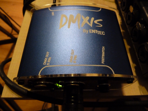 ZenToyMusic's tweet photo. A few weeks left to build a light show for the Live at .@BOZARbrussels. My new best friend: the #dmxis by .@enttec! http://t.co/eqKy8gTMz2