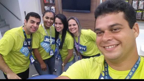 mariicostta's tweet photo. Blues magia 💙 @solmaritne  @fabyanalucena @CarolTradeNE  #libertyday http://t.co/7FAj8kWQT7