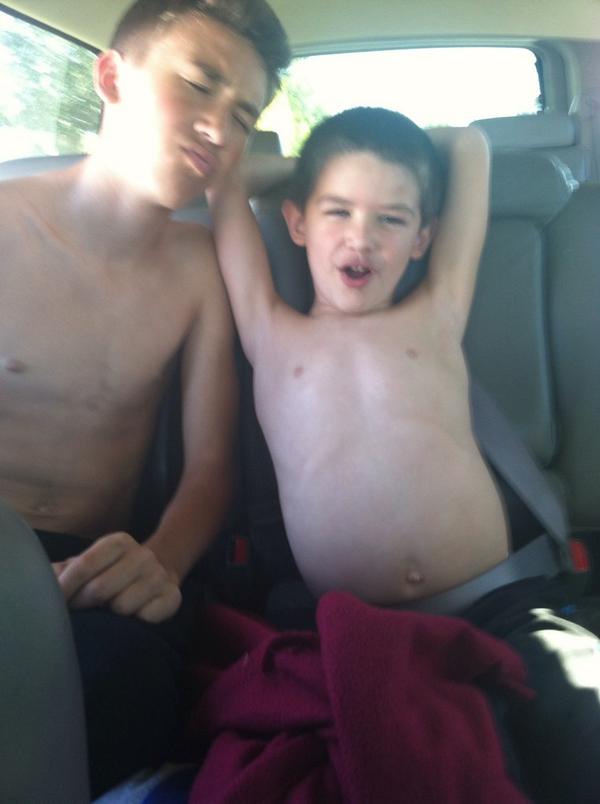 _ryleespoon's tweet photo. "Call me mister candy man" - Jaxon #abbros http://t.co/JtHQfxySuQ