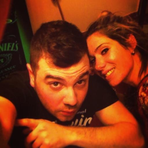 FacuKiund's tweet photo. Merienda con mi prima @anitavman http://t.co/7AsRVVx9Tw
