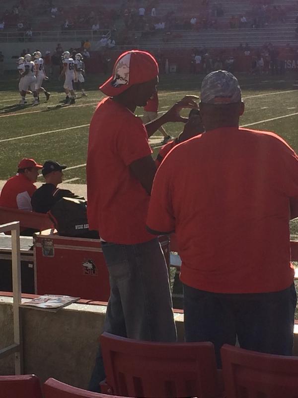 brett_wmson's tweet photo. The only Huskie fans I've seen so far. #WPS http://t.co/9PRXDErOrc
