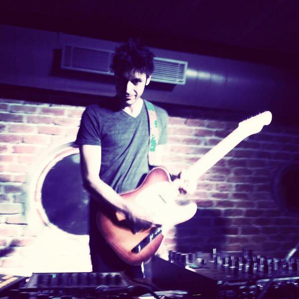 Jyotsna_k's tweet image. Musical madness #hummingtree #dualistinquiry