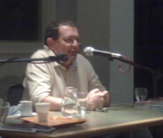 chamamecosquin's tweet photo. CONFIRMO SU PARTICIPACIÓN  PRIMER GRAN PATIO DEL CHAMAMÉ EN COSQUÍN....el escritor y periodísta PEDRO JORGE SOLANS http://t.co/mY2imAHzhV
