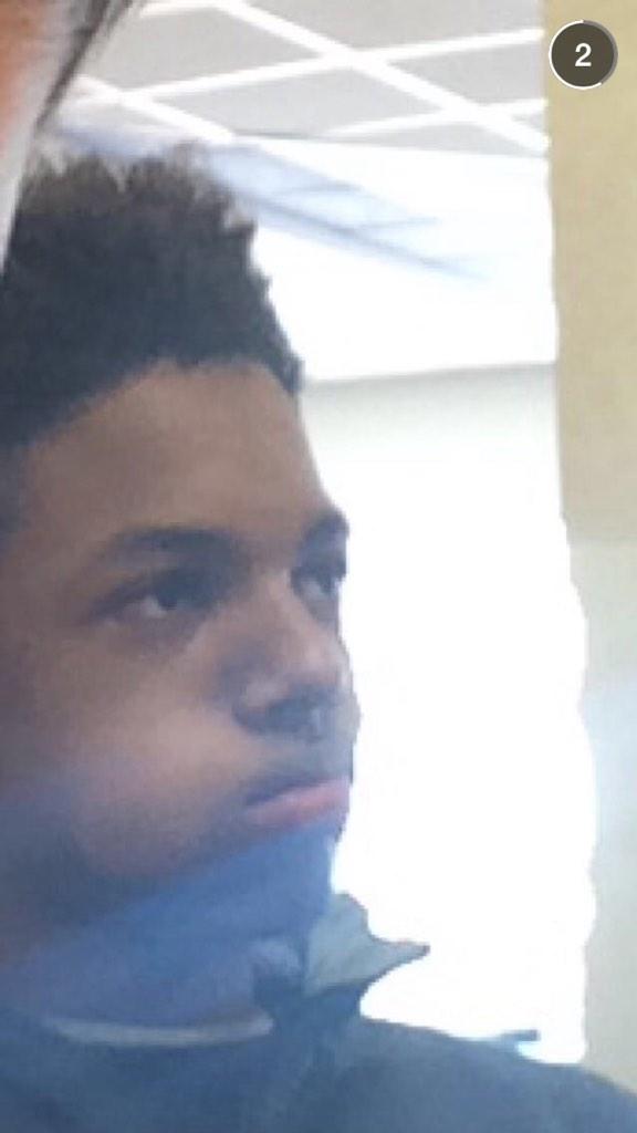 alivingston45's tweet photo. When bae doesn't like you back @NemoMont #poornemo #prayfornemo http://t.co/i6XatR8yiD