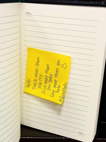 foundhello's tweet photo. #foundhello @BNBuzz at Barnes & Noble in Vermont. http://t.co/Hjj5vhcRsl