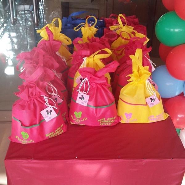 upsidehype's tweet photo. To order your #personalized #spunbond #bag for any #event, email to info@upsidehype.com &amp; make your ideas come true! http://t.co/4ZmxrpE9Ad