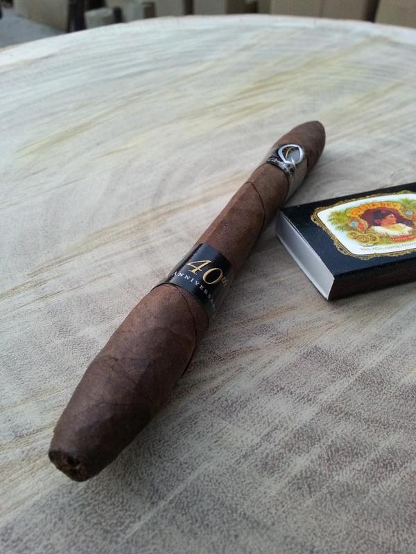 armgar73's tweet photo. Let's give it a try. @quesadacigars http://t.co/etHldaEuXm