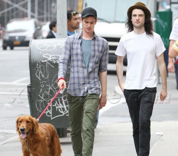 you_idiot's tweet photo. #TomSturridge #RobertPattinson & #AndrewGargield #EnglishMenCrush http://t.co/fKRrgcJk1N