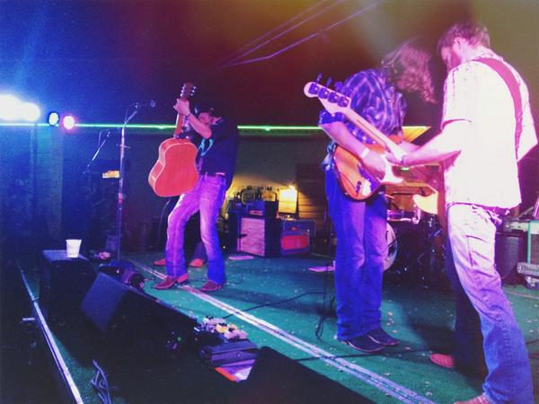 Micky &The Motorcars tweet media