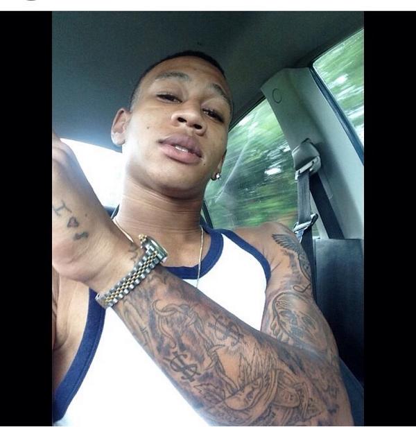 Kia_Brasi's tweet photo. Thugga thugga dats my brother brother #RestEasyTre I love yu I'm gone to bed watch over me & minesππΌπ #itdontstop π http://t.co/R9kEx0jR7X