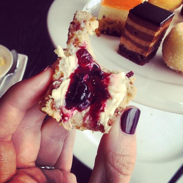 TheIntlFoodie's tweet image. Scone time at #Paramount #Centrepoint #viewingplatform #hightea #london ift.tt/1wUPufk