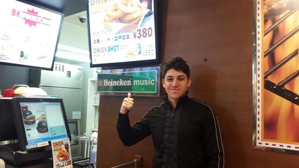 eltirado's tweet photo. Looking for a meal in tokio and I see this at burguer king #Heineken #comoconcerveza @MarcBusain @LoveBeerOficial http://t.co/JCjzqxzbgq