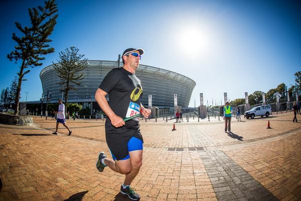 ASICS_ZA's tweet photo. #ASICS celebs&amp;legends in action #PeaceRelay @carlwastie @NigelPierce @DalinOliver @DaleSanton @pietermuller12 @RefJK http://t.co/VugaPsAHuT