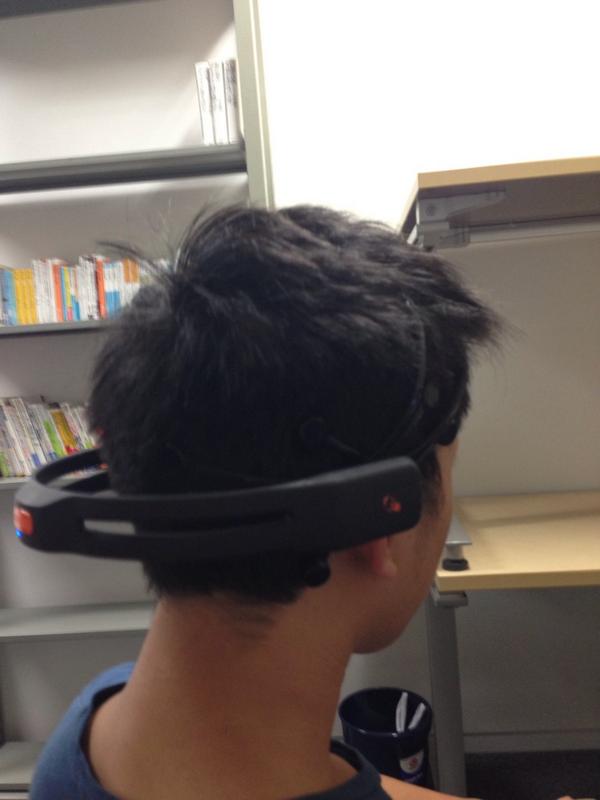 REVODY_NET's tweet image. いかつい脳波測定ツール